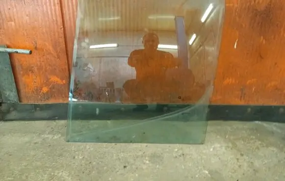Renault Trafic II (X83) Front door window glass four-door 