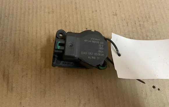 Peugeot 407 Air flap motor/actuator 4PUH19E616AB