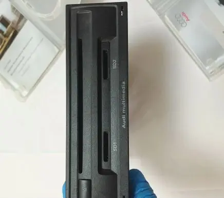 Navigation unit CD/DVD player