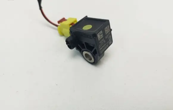 Volkswagen Tiguan Airbag deployment crash/impact sensor 5Q0959651B