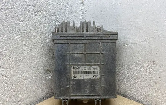 Nissan Primera Engine control unit/module 237102J620 28SA3521 0281001629