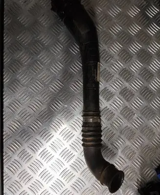 Opel Vivaro Fuel tank filler neck pipe 779582170 93455648 0531315050313