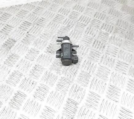 Audi A6 S6 C5 4B Turbo solenoid valve 1H0906627 72190320 94T332