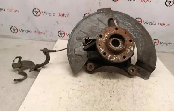 Citroen C5 Front wheel hub