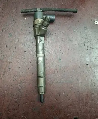 Mercedes-Benz E W211 Fuel injector A6480700287 0445110