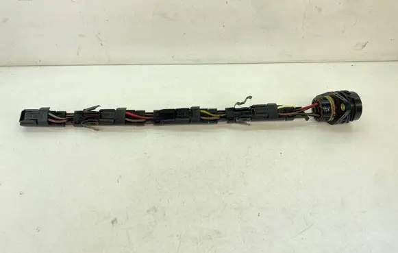 Volkswagen PASSAT B6 Fuel injector wires 038971803