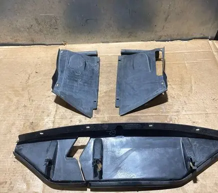 Mercedes-Benz 190 W201 Other engine bay part 2015051288 2015052288