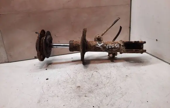 Toyota Corolla Verso E121 Front shock absorber/damper