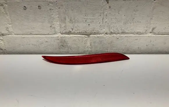 BMW 5 E60 E61 Rear tail light reflector 7183914