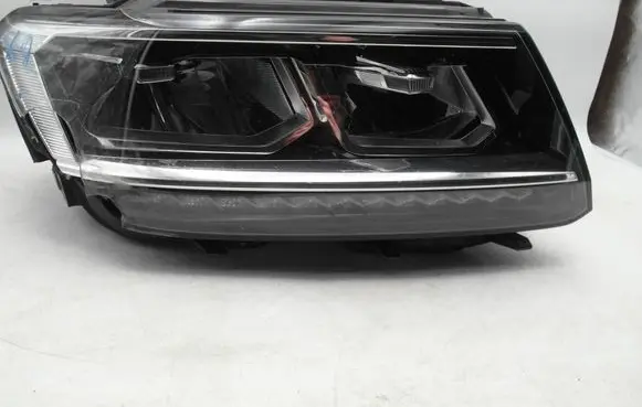 Volkswagen Tiguan Headlight/headlamp 5NB941036D