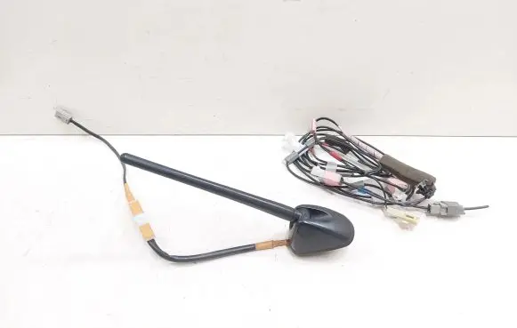 Subaru Forester SH Radio antenna V307209E 07209E