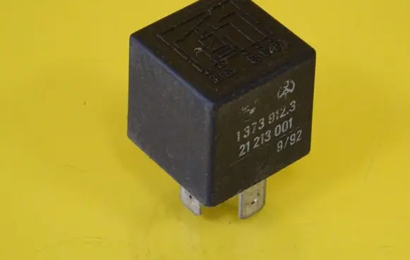 BMW 3 E36 Other relay 1373912.3 13739123 21213001