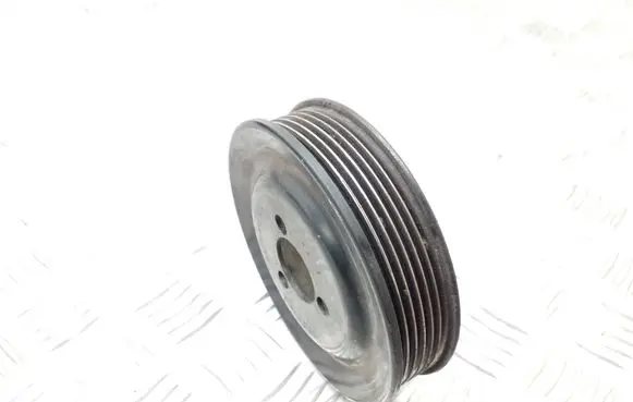Volkswagen Golf V Water pump pulley 03D121028B