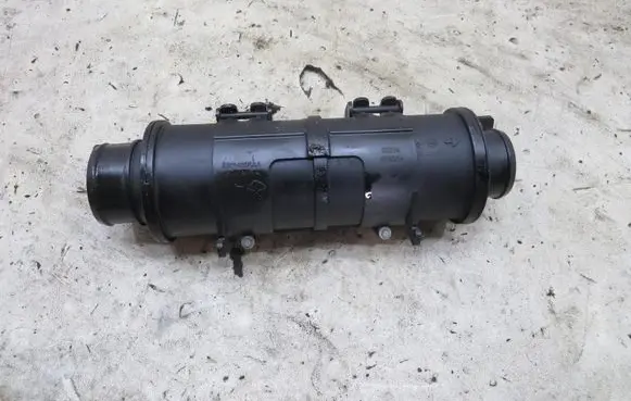 Jeep Grand Cherokee Intake resonator KRIS235789