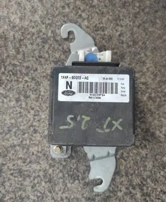 Jaguar X-Type Fuel injection pump control unit/module 1X4F9D372AC MB339F0 C2N2414