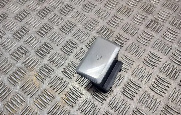 Ashtray (front)