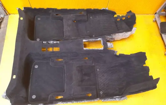 Audi A3 S3 8V Trunk/boot mat liner 8V4863919A