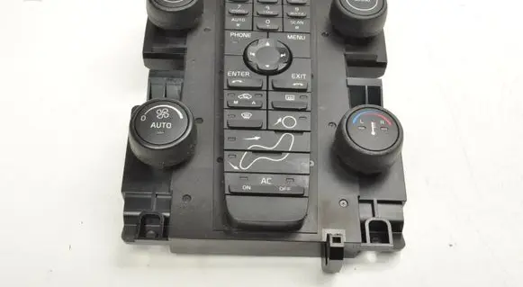 Volvo V50 Climate control unit 8697156