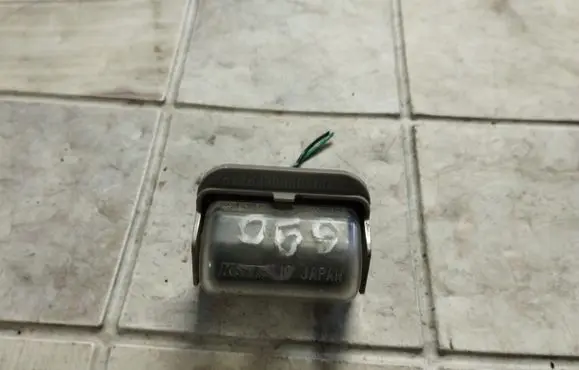 Mazda 6 Number plate light 13061971