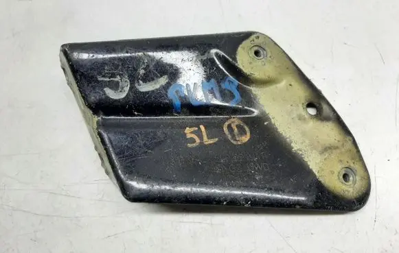 Skoda Yeti (5L) Fender mounting bracket 5L0821141