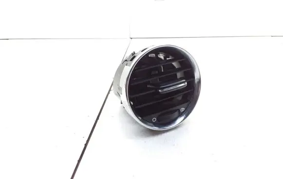 Peugeot 3008 I Dashboard air vent grill cover trim Y05201
