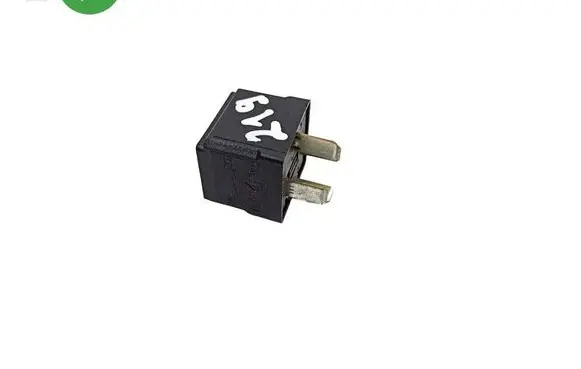 Mercedes-Benz CLS C219 Other relay A0025421319 4RA00779100 4RA007791