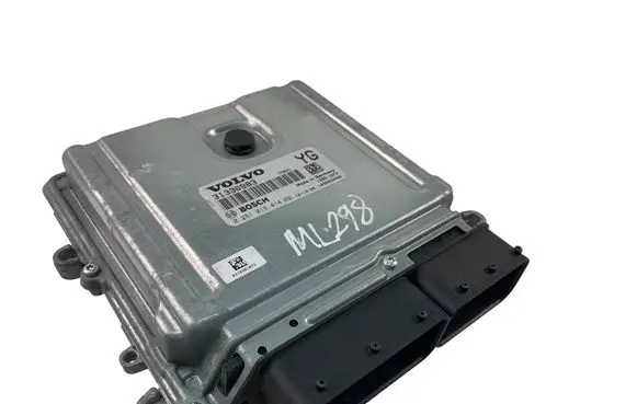 Volvo V70 Engine control unit/module 31336983 0281018414