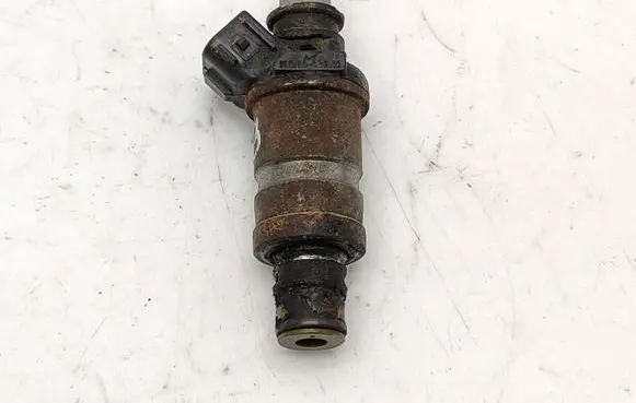 Honda Legend III KA9 Fuel injector
