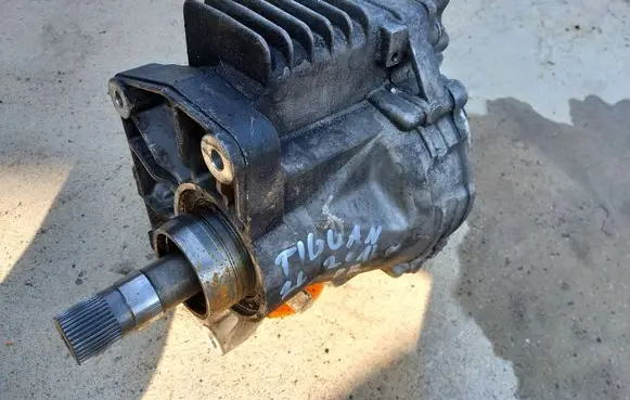 Volkswagen Tiguan Gearbox transfer box case VAA450 175AE 0A6409053AE