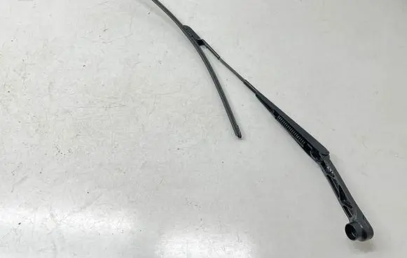 Subaru Crosstrek III Windshield/front glass wiper blade 86532FL030 86532FL03A