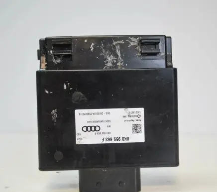 Audi A6 S6 C7 4G Voltage converter/converter module 8K0959663F