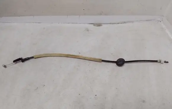 Ford Focus Front door cable line 
