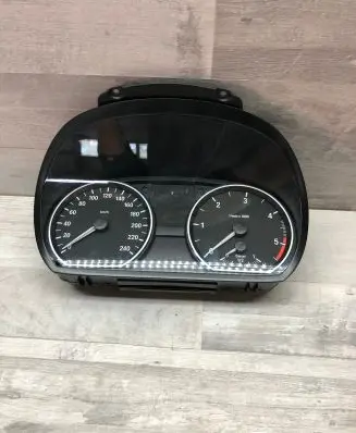 BMW 1 E81 E87 Speedometer (instrument cluster) 9187330 403205201 150442710
