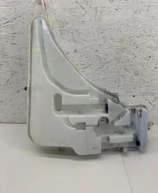 BMW 2 F22 F23 Windshield washer fluid reservoir/tank 7241679