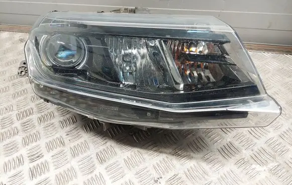 Chevrolet Camaro Headlight/headlamp 84078850