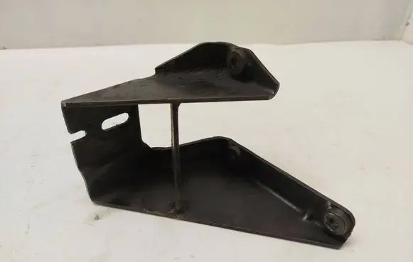 Opel Omega B2 Engine mounting bracket 90539464 684149