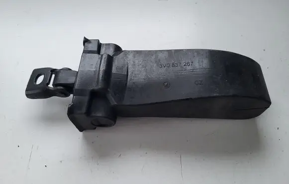 Skoda Superb B8 (3V) Front door check strap stopper