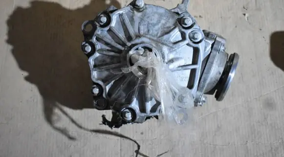Mercedes-Benz C W205 Front differential A2213307901