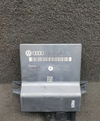 Audi Q7 4L Gateway control module 4L0907468B 4L0910468A