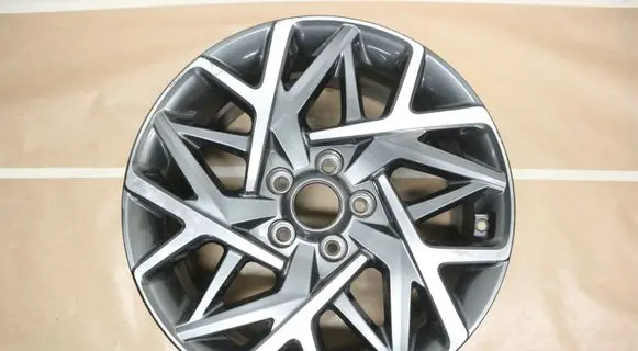 Hyundai Kona I R18 alloy rim 52910CM300