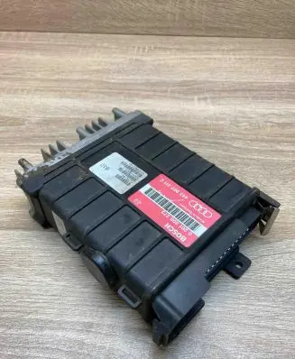 Audi 80 90 S2 B4 Engine control unit/module ECU 443907311C 0261200273