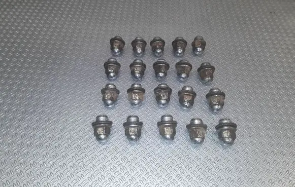 Mitsubishi Grandis Nuts/bolts 