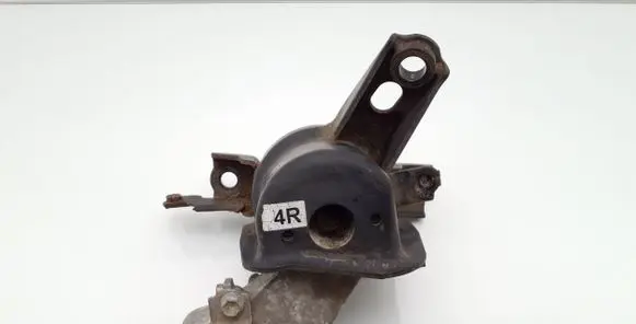 Toyota Auris 150 Engine mount bracket 123050R020 123150R020