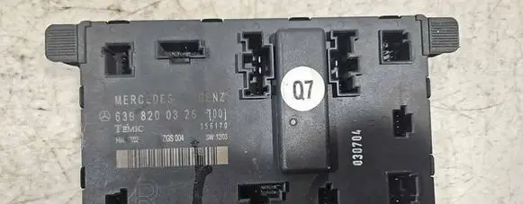 Mercedes-Benz Vito Viano W639 Door control unit/module 6398200326 ZGS004 356170