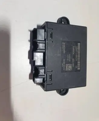 Ford Fusion II Door control unit/module DG9T14C108AZ 10131081 DG9T14B533