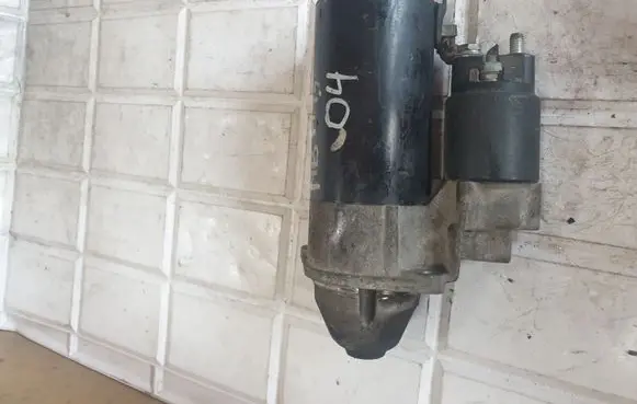 Mercedes-Benz A W168 Starter motor 0051511601 0001115008