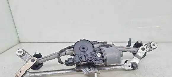 Toyota Avensis T270 Front wiper linkage and motor 0390241642
