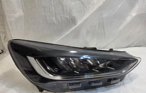Ford Focus Headlight/headlamp NX7B13E014CD
