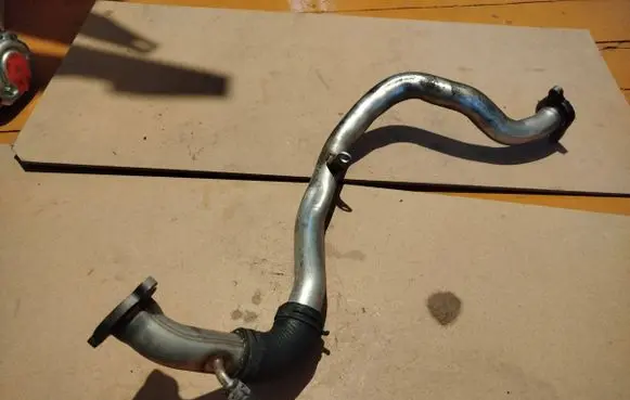 Audi A6 S6 C8 4K EGR valve line/pipe/hose 059131509J
