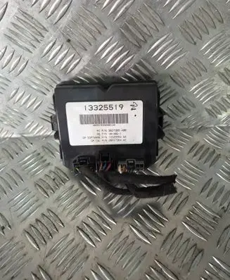 Opel Insignia A Tailgate/trunk control unit/module 13325519
